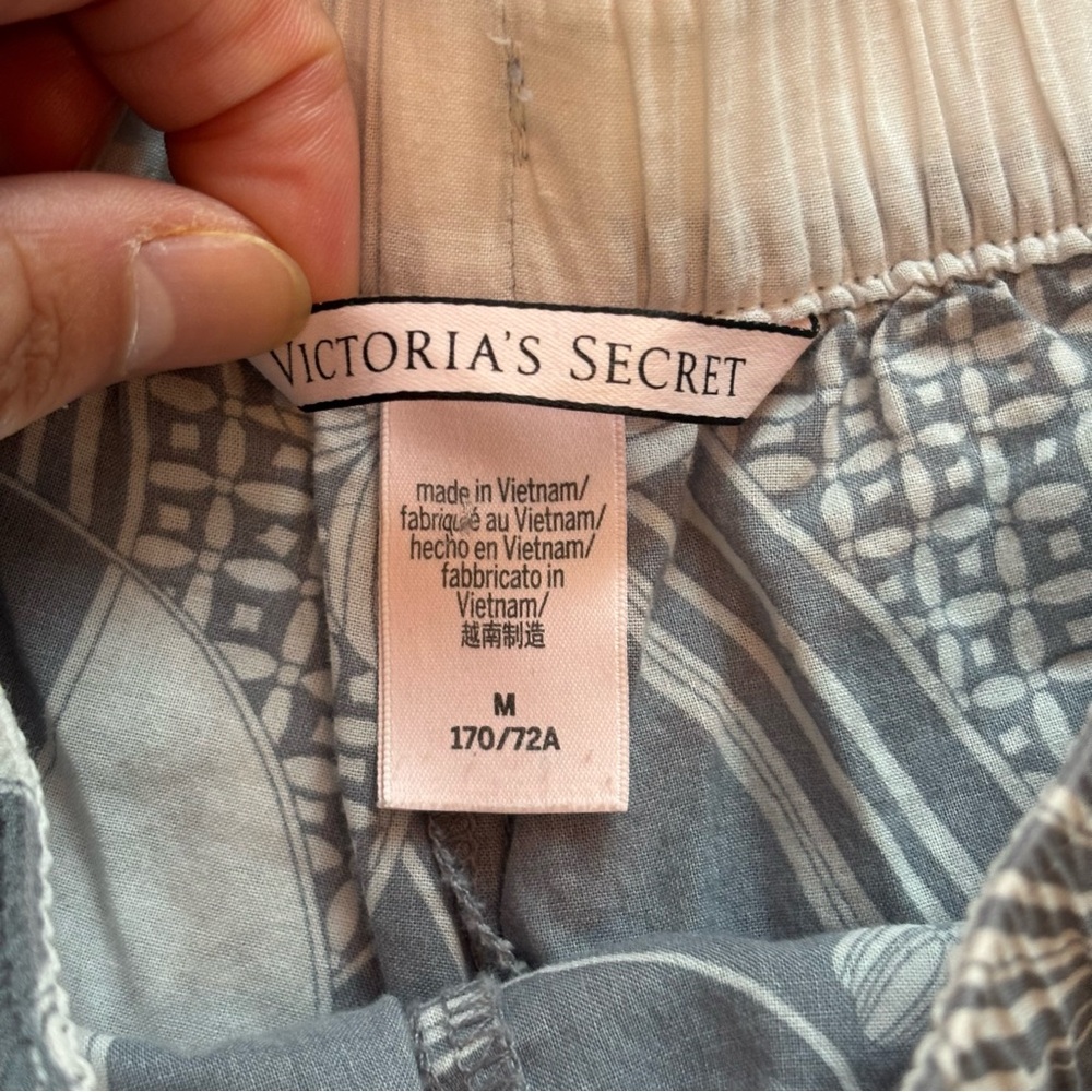Victoria's Secret Gray Floral Pajama pants - Picture 2 of 4